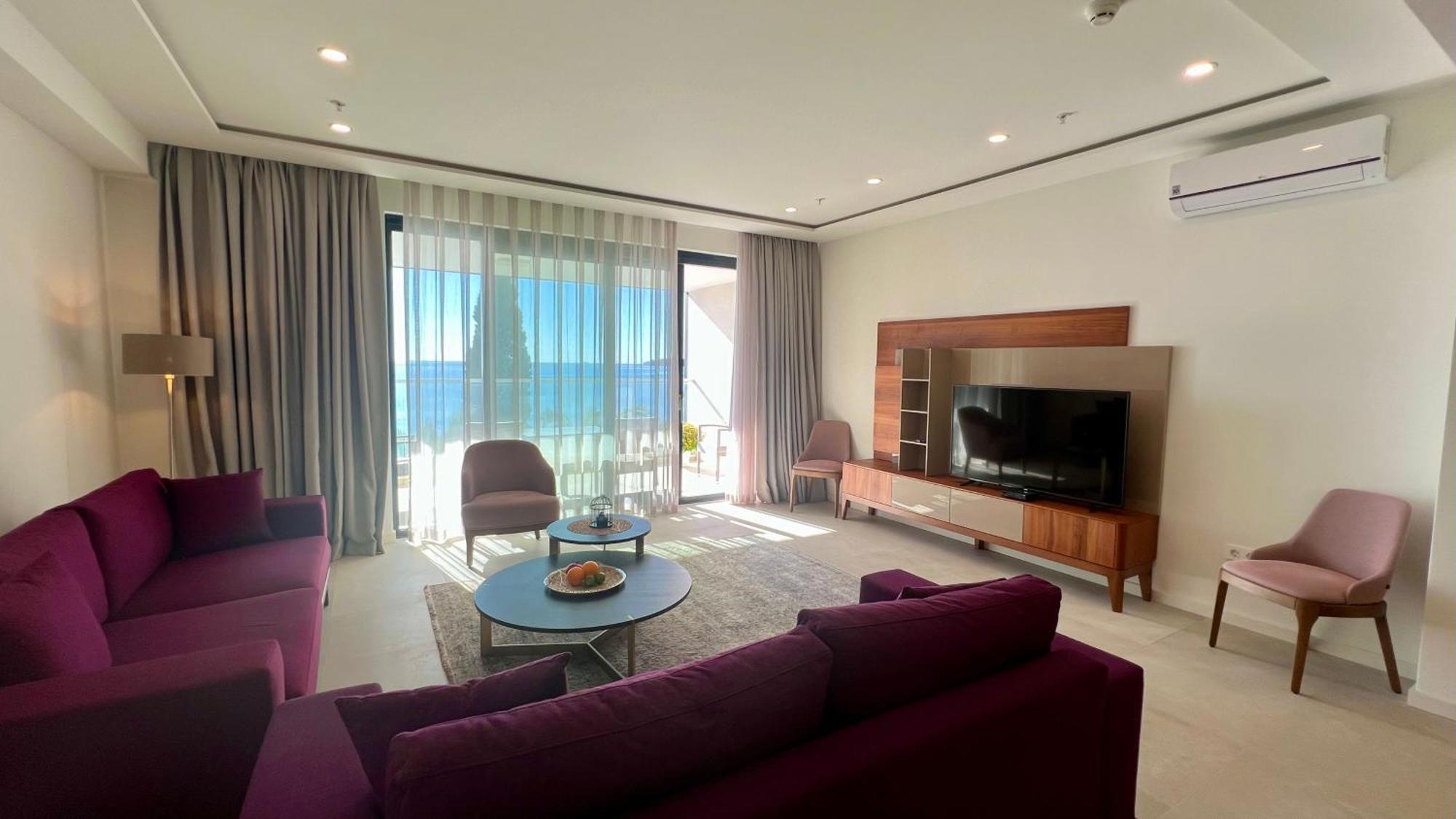 Sunraf Luxe Apartments Budva Exteriör bild